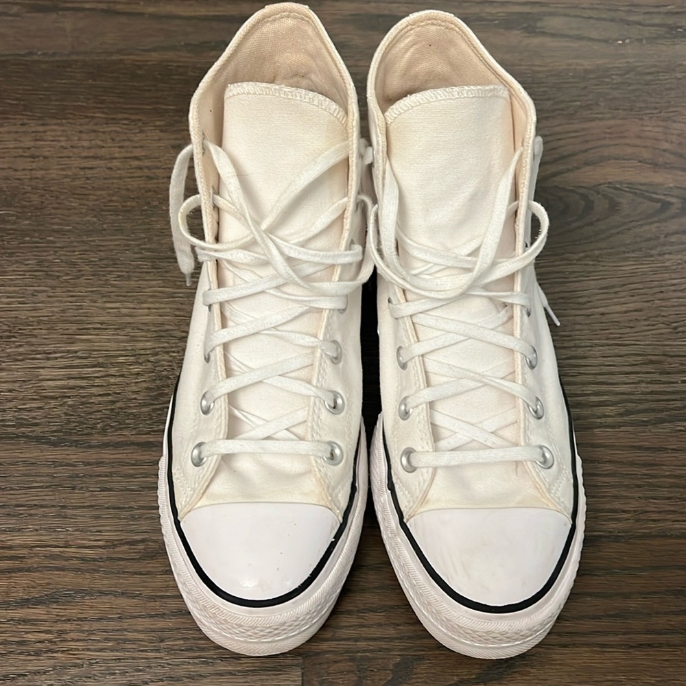 COPY - Converse All Star, gently worn.